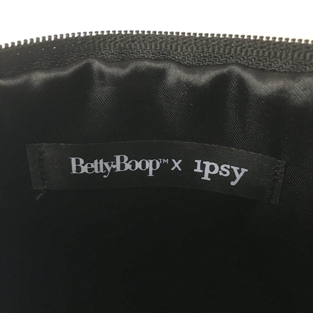 BETTY BOOP Sequined Make-Up Bag NEW! - Picture 6 of 6